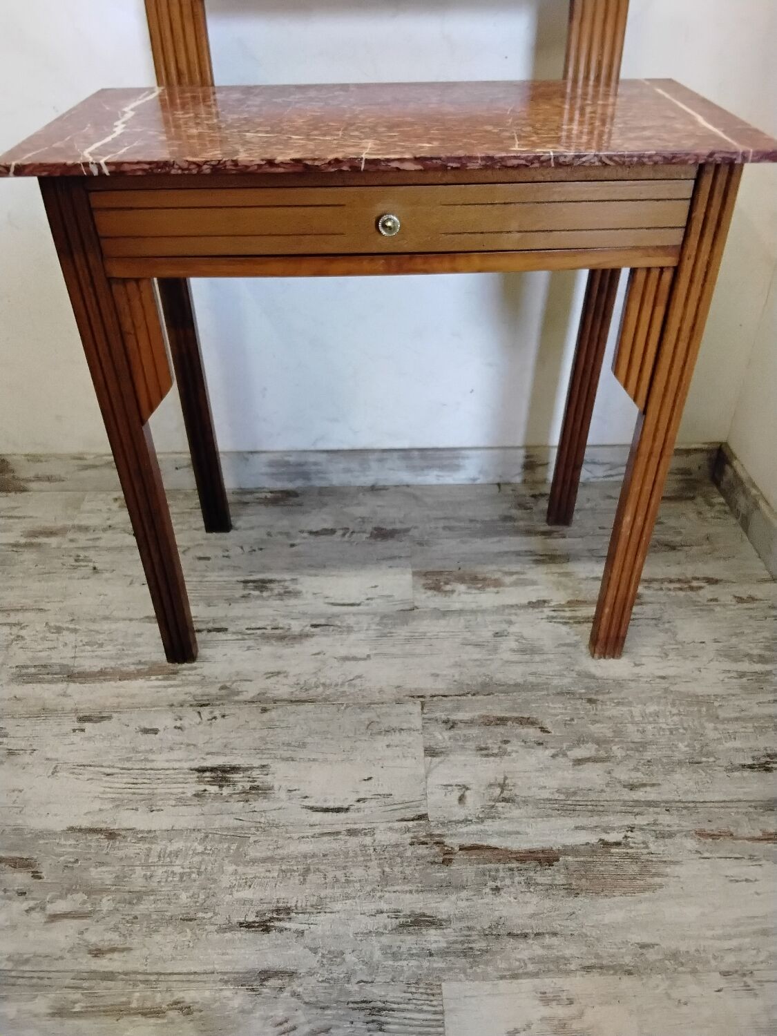 Art Deco Hairdresser