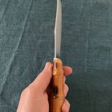 Serving knife with bamboo handle