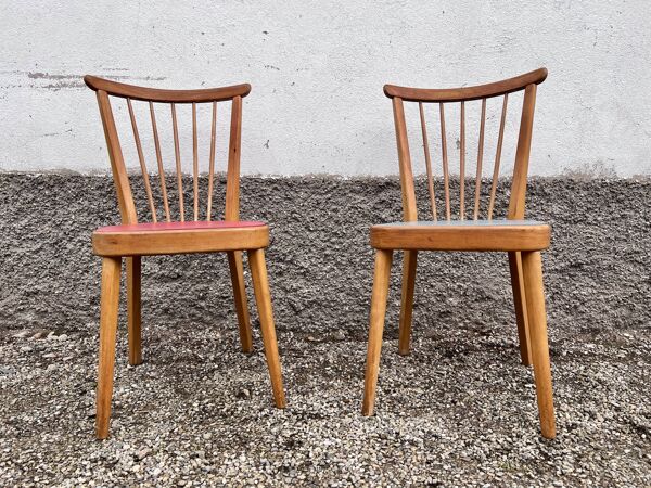 Paire de chaises scandinave bleu et rouge