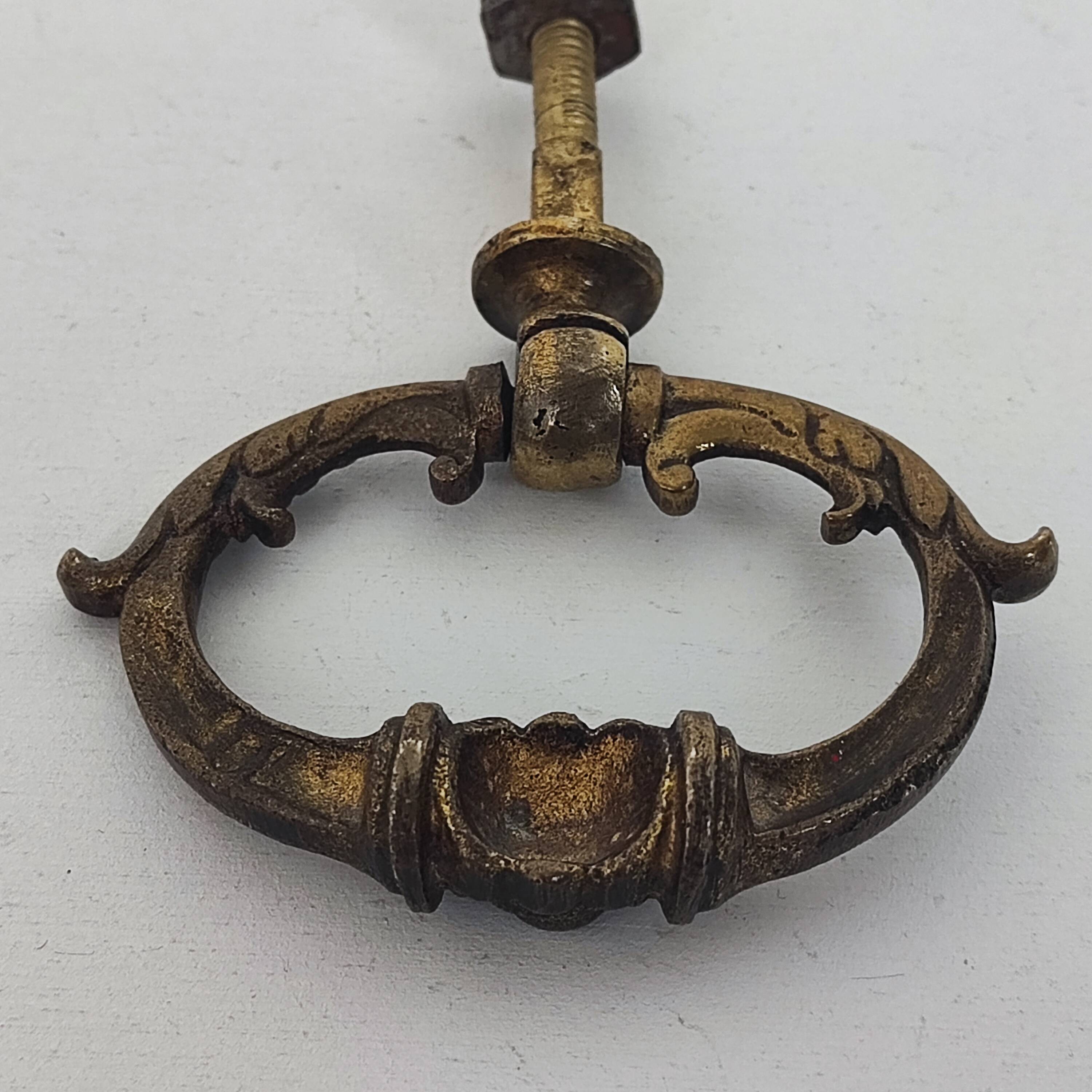 Poignées de meuble en bronze