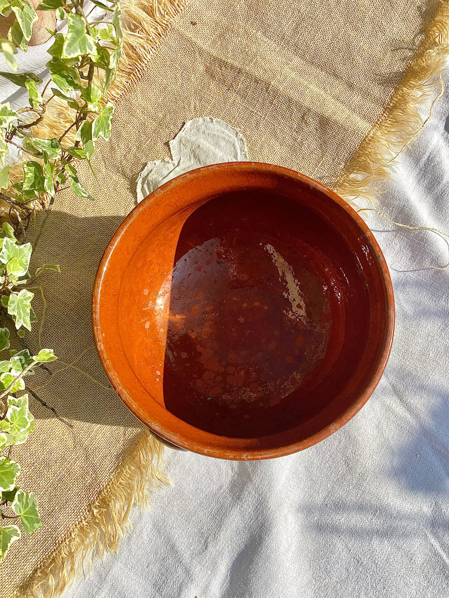 Antique marbled glazed earthenware soup tureen from the southwest, 18th century.
