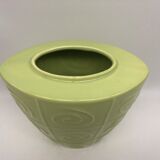 Ceramic vase with relief pattern
