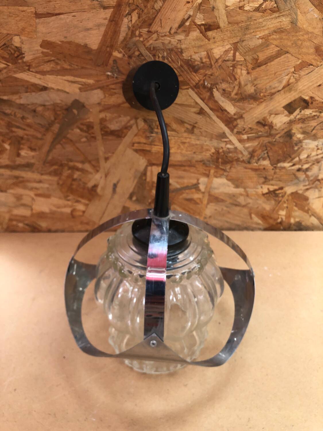 Old atomic age pendant lamp chromed metal & molded glass 70's vintage