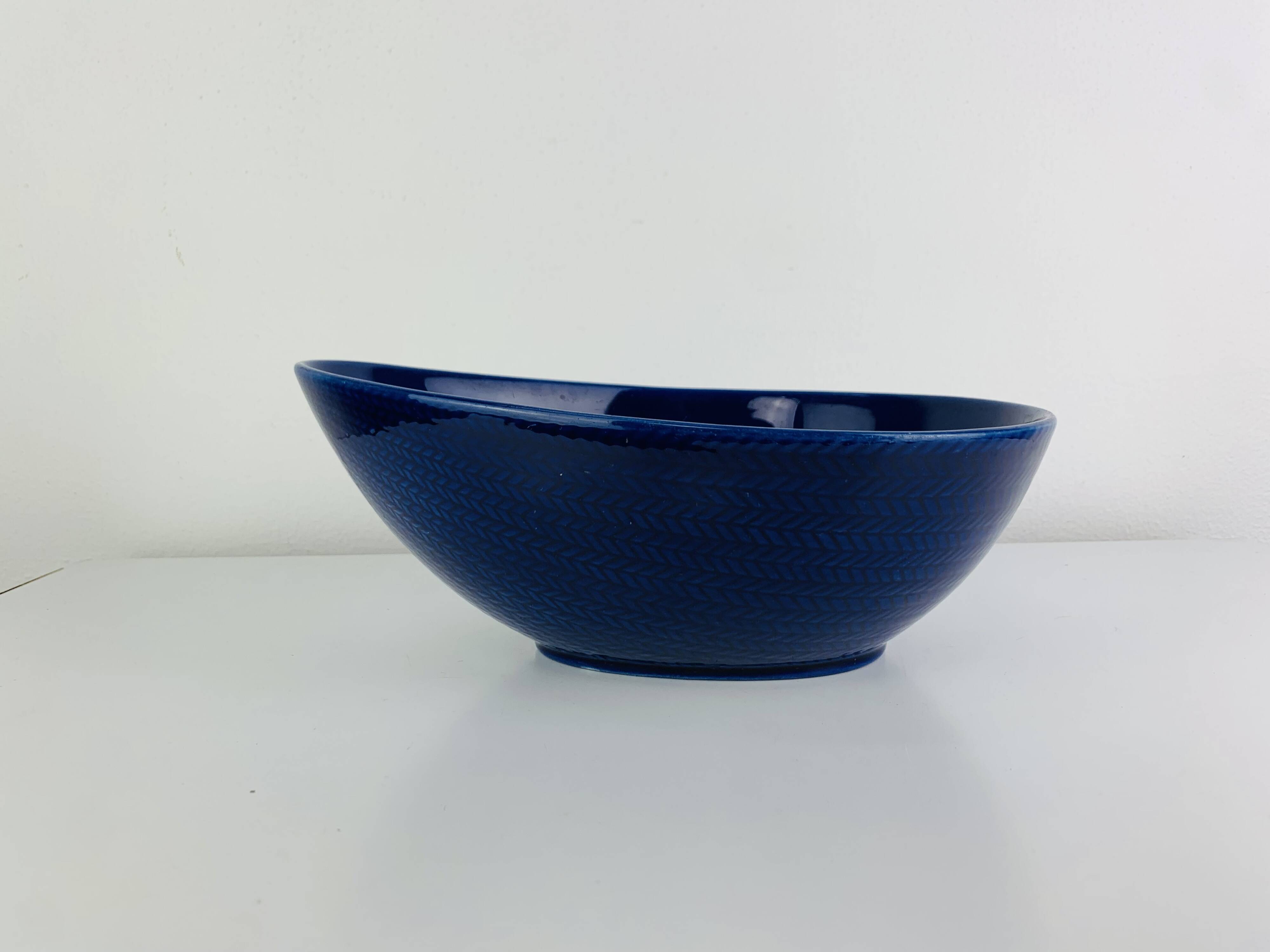 Dish and bowl Blå eld by Hertha Bengtson for Rörstrand Sweden, ceramic.