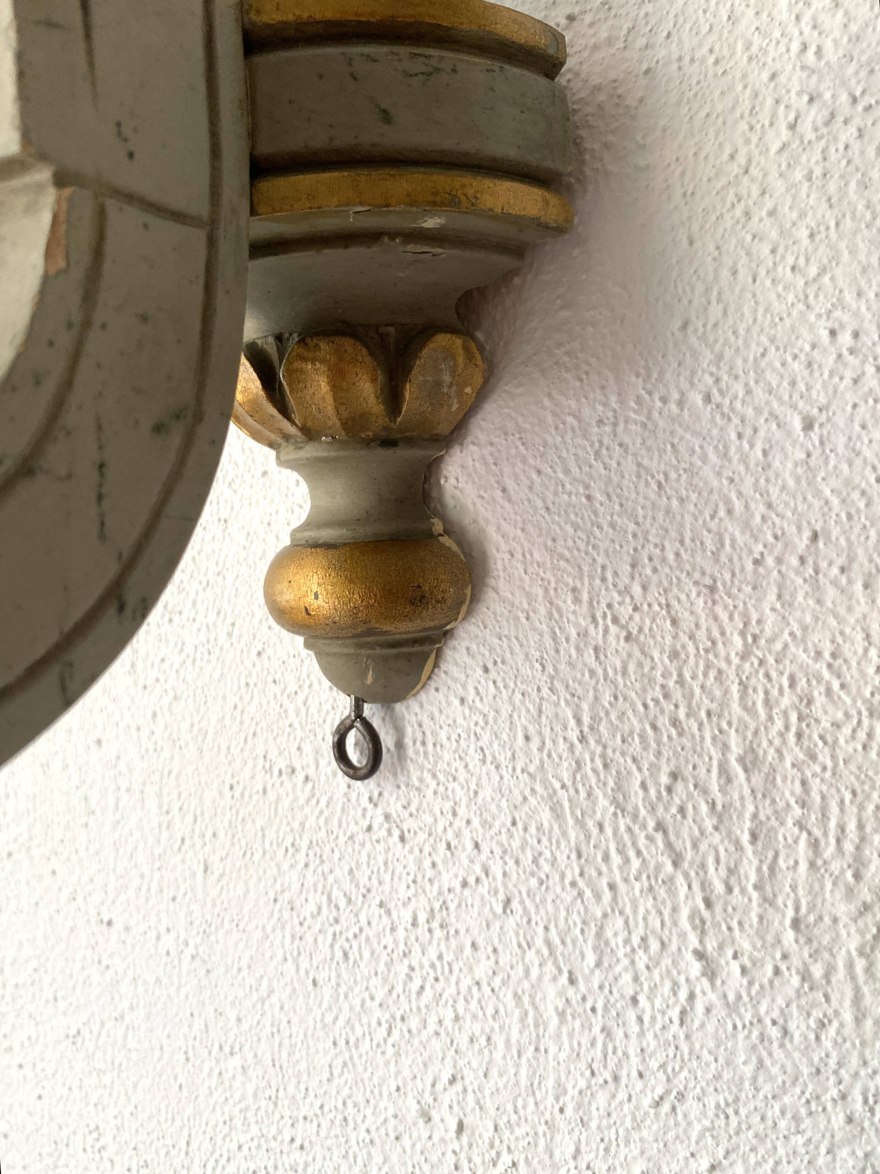 Wooden wall light in Gustavian style