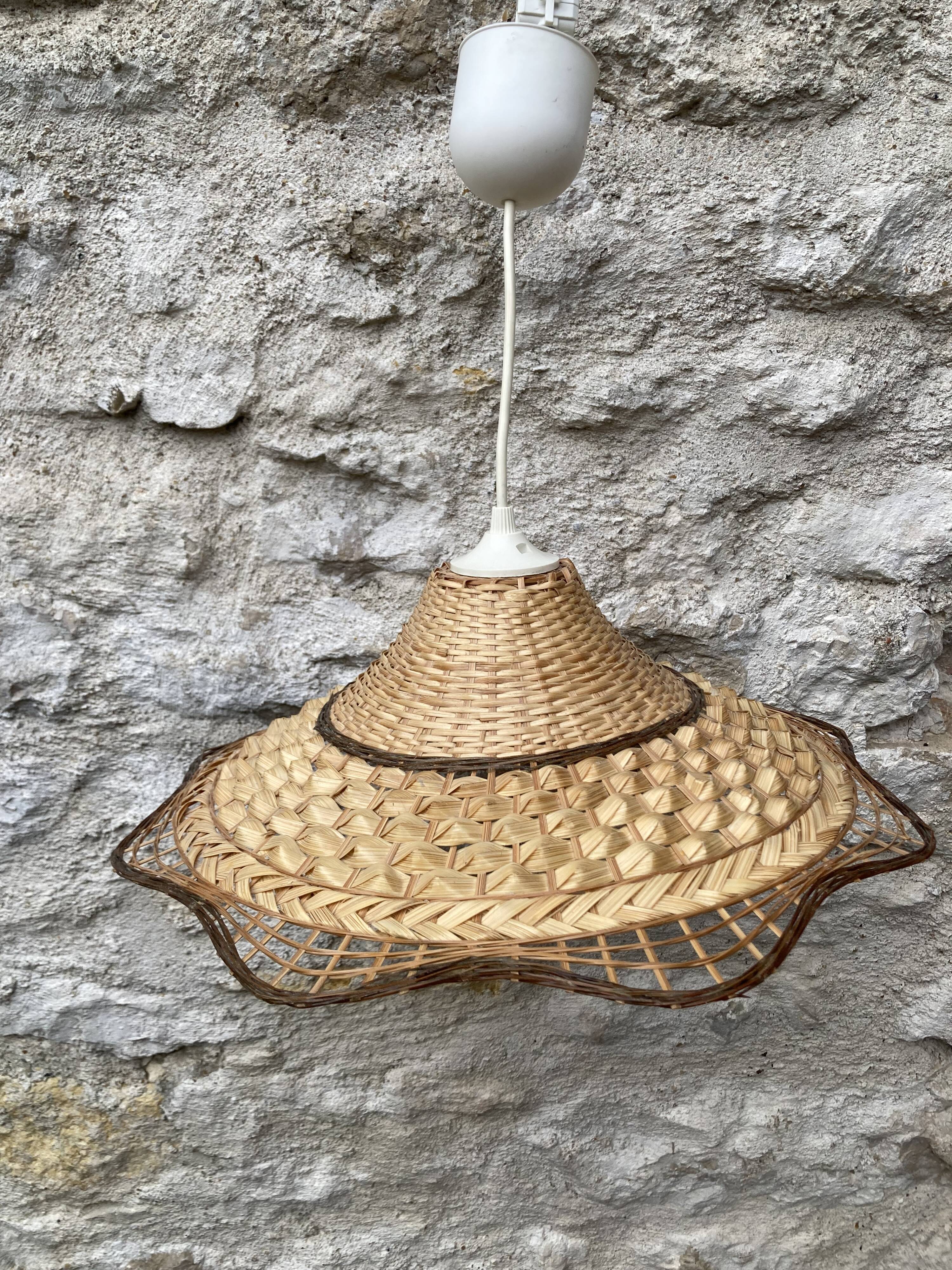 Suspension en osier vintage