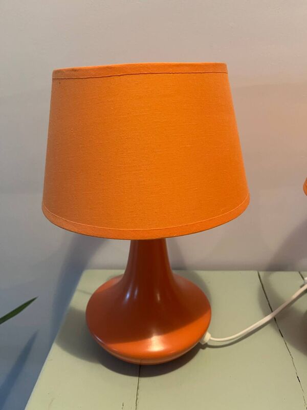 2 lampes de chevet orange, années 70