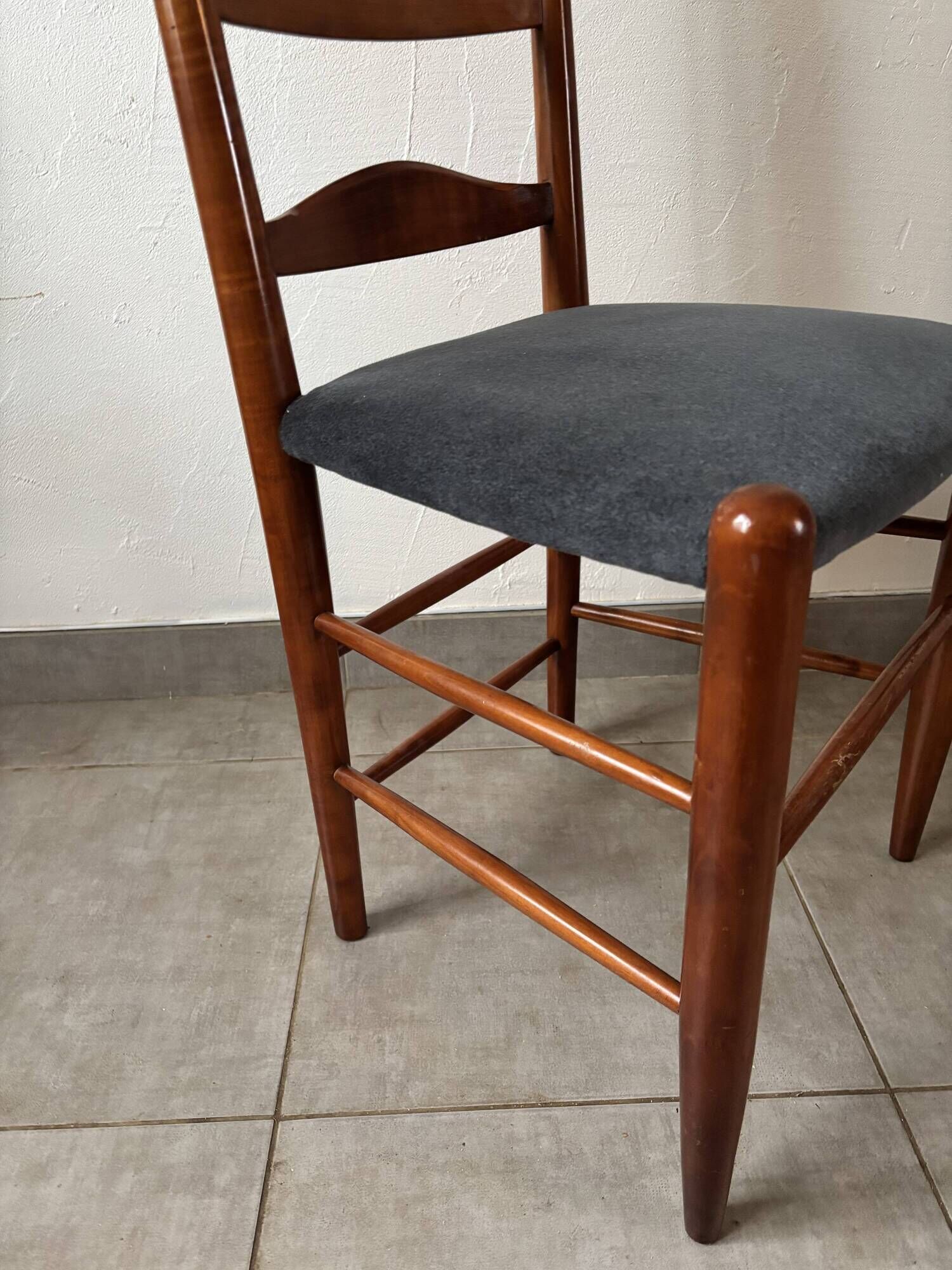 Set of 8 Scandinavian ladderback chairs, 1960s.
