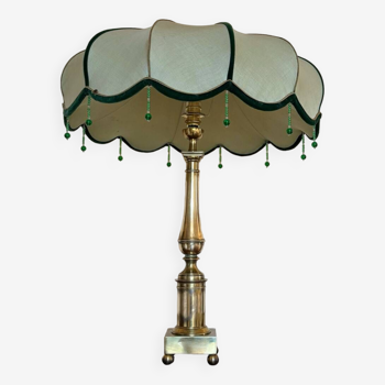 Lampe colonne laiton et soie céladon années 50