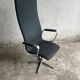 Fauteuil pivotant à dossier haut Oxford de Fritz Hansen en laine noire avec piètement en aluminium brossé, années 1970