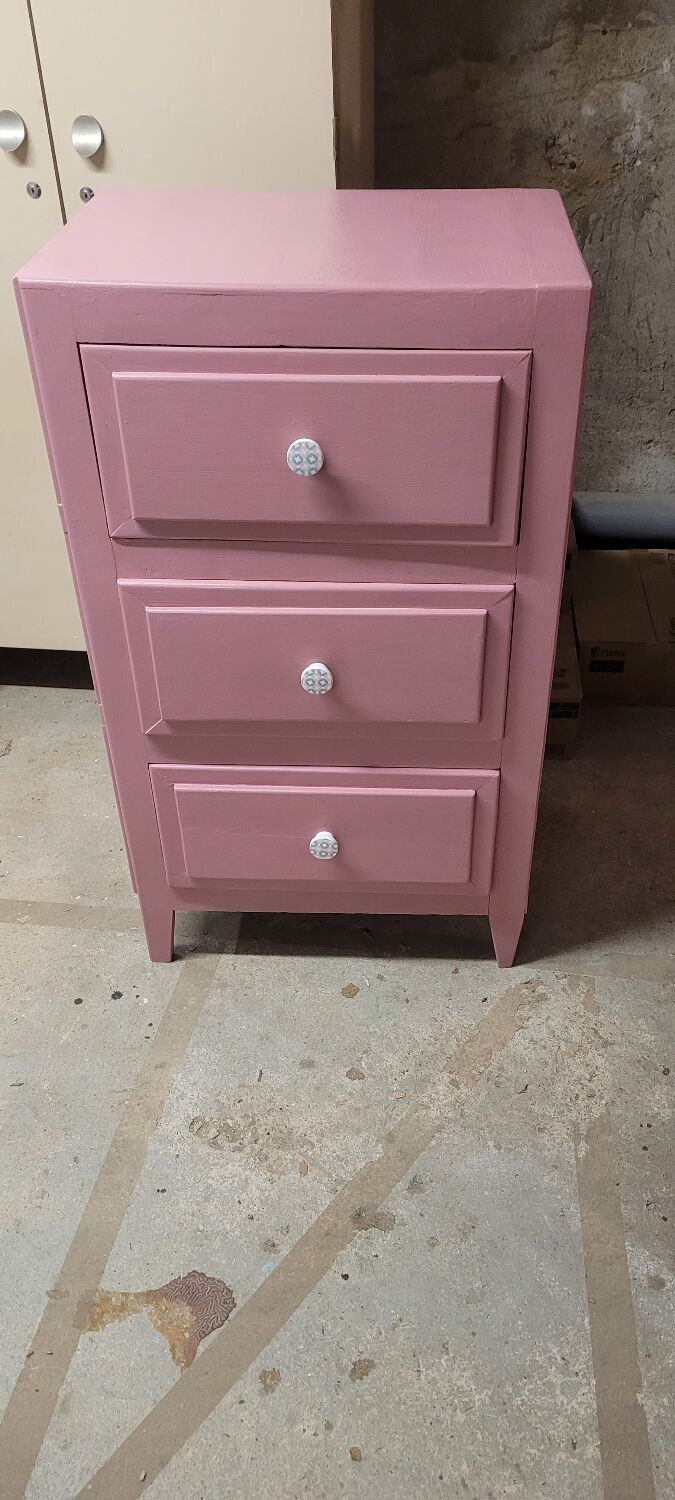 Chiffonier with drawers