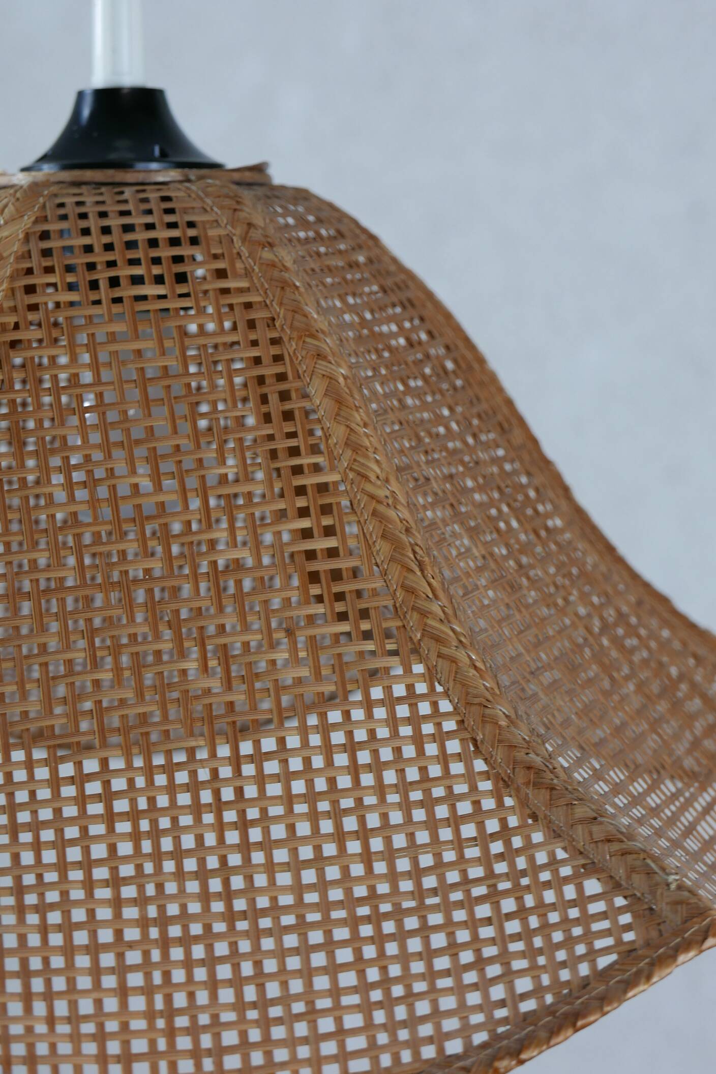 Rattan pendant light