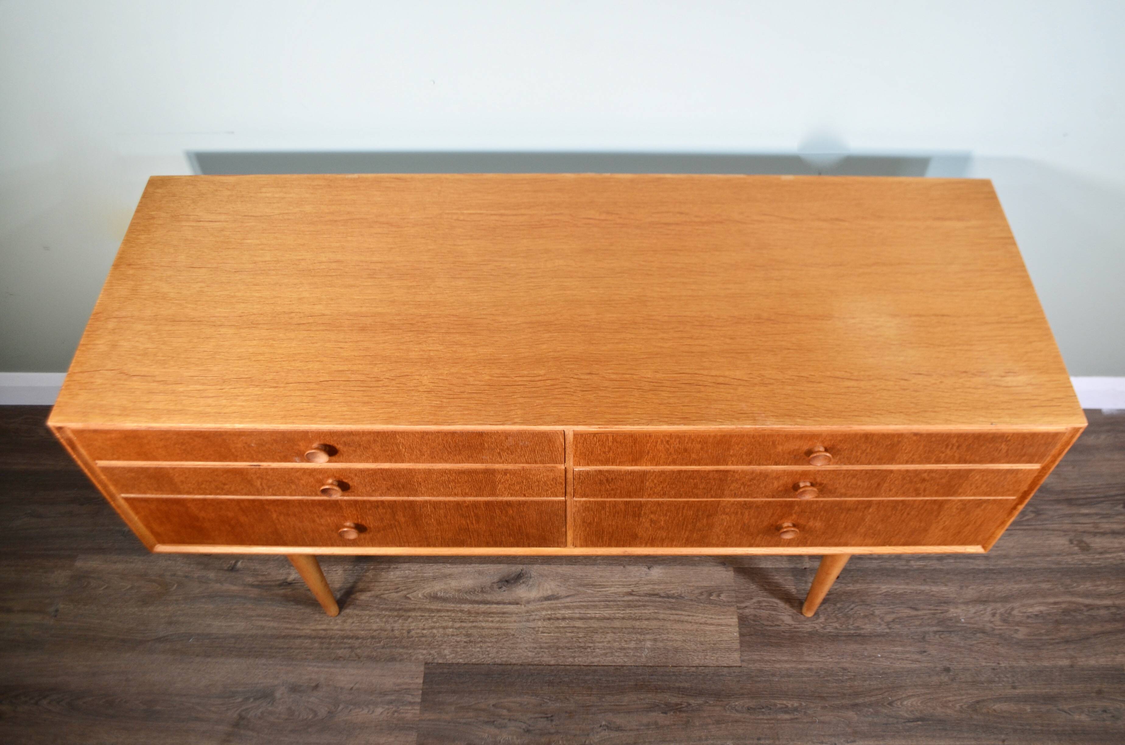 Midcentury Meredew Sideboard / Chest Of Drawers In Oak. Vintage Modern