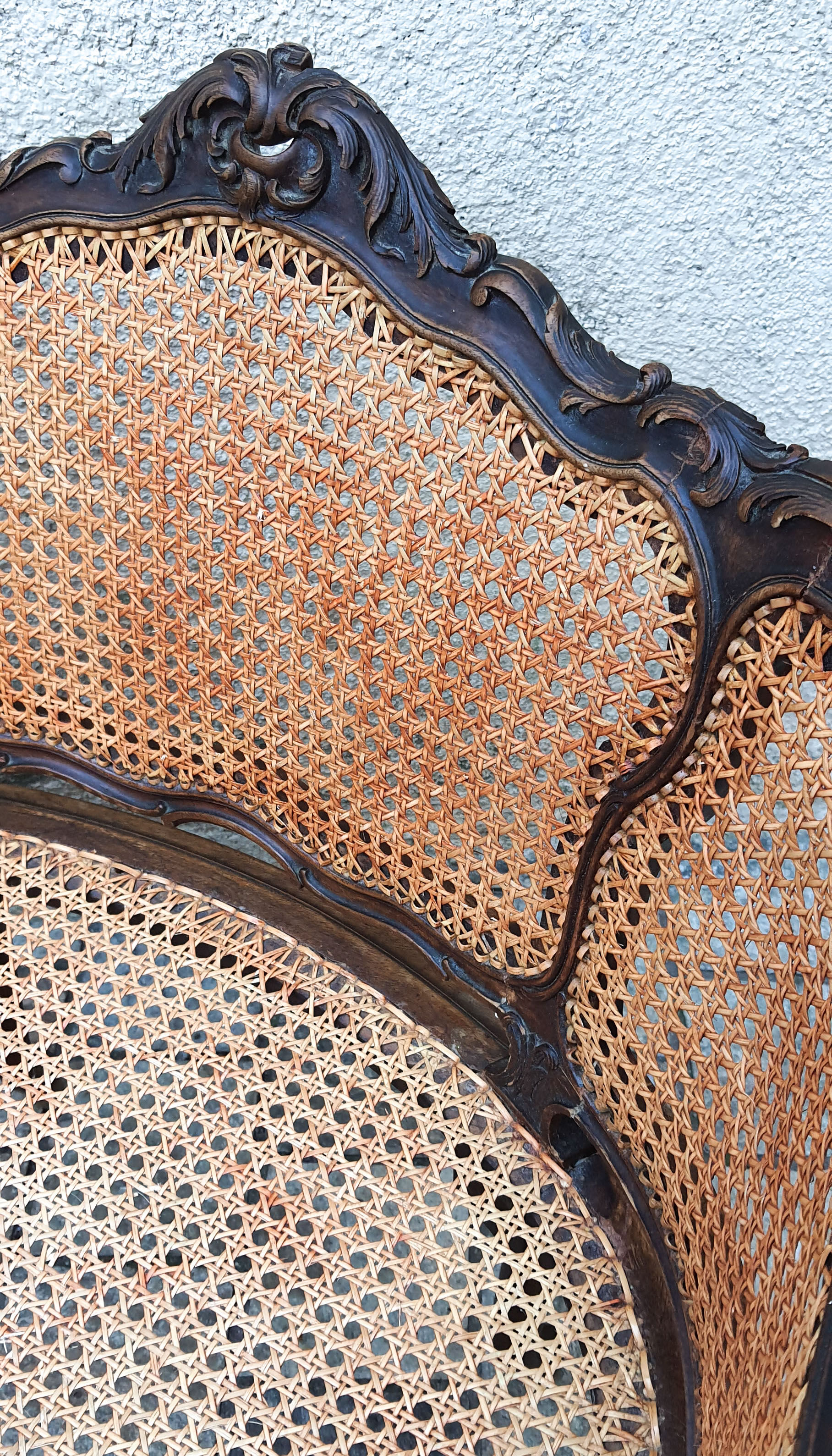 Louis XV-style shepherdess chair