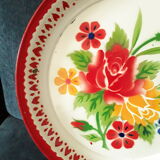 Vintage tray in enamelled sheet metal