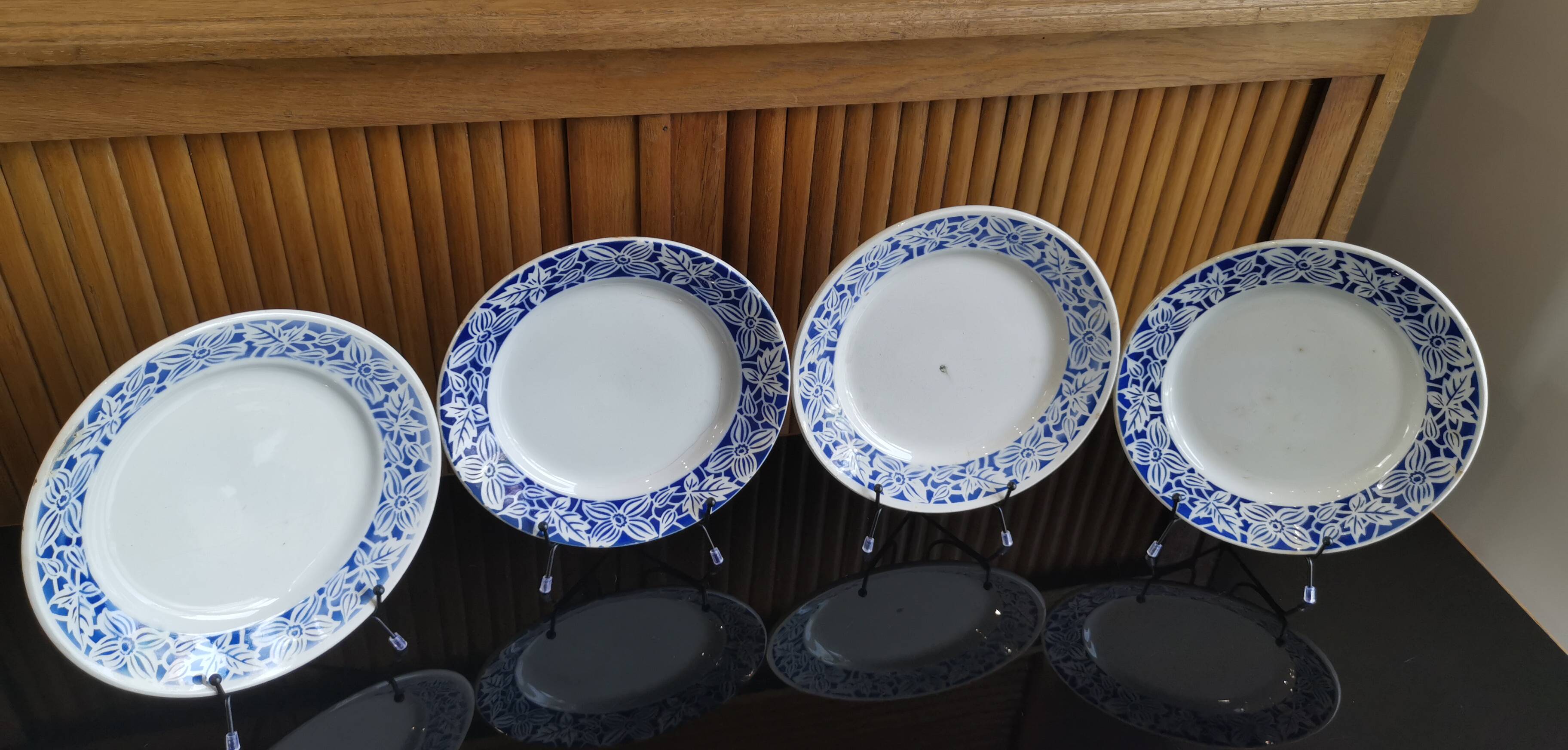 4 white earthenware dinner plates by k&g Lunéville blue blida model