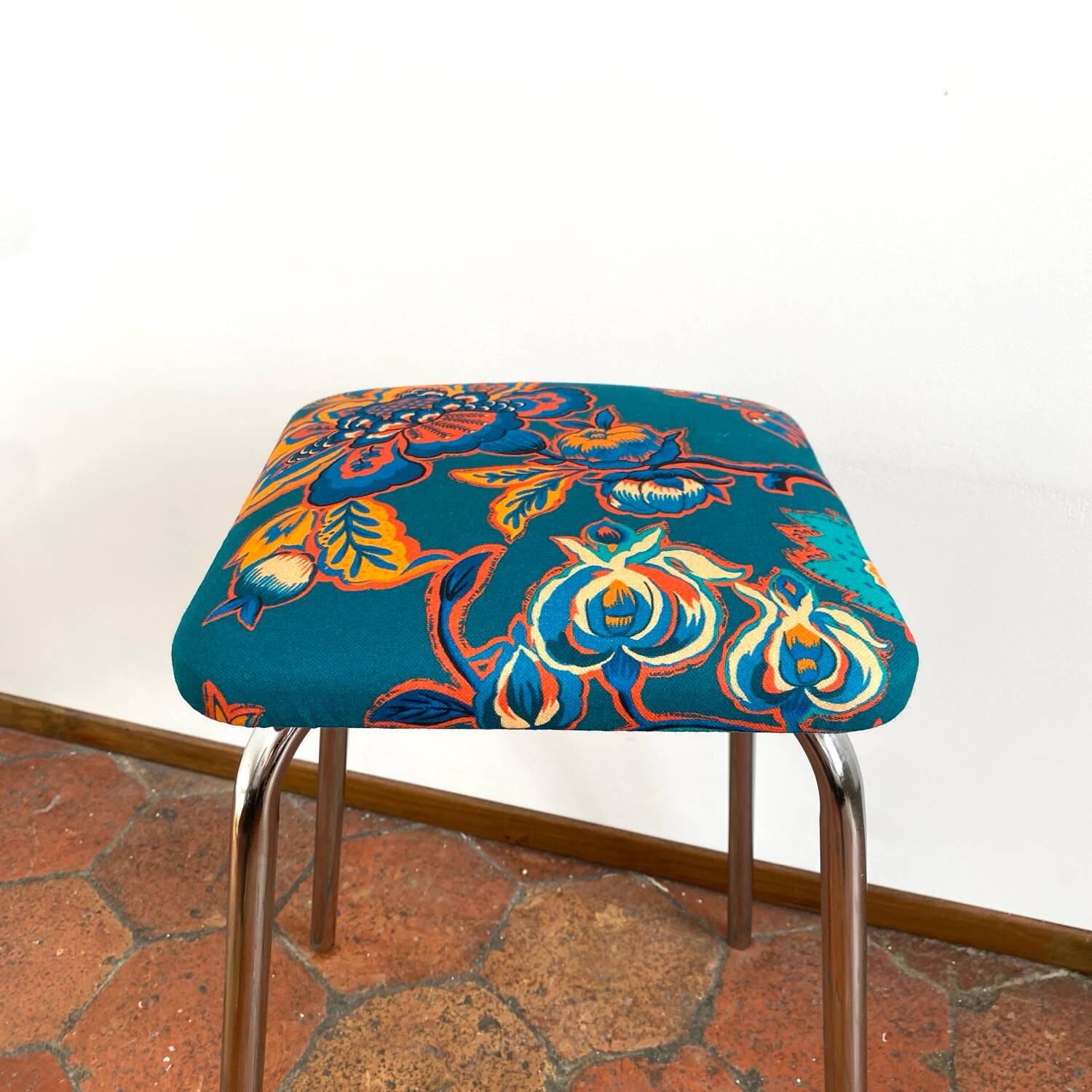 Vintage stool - Upcycling - tapestry - Romy green