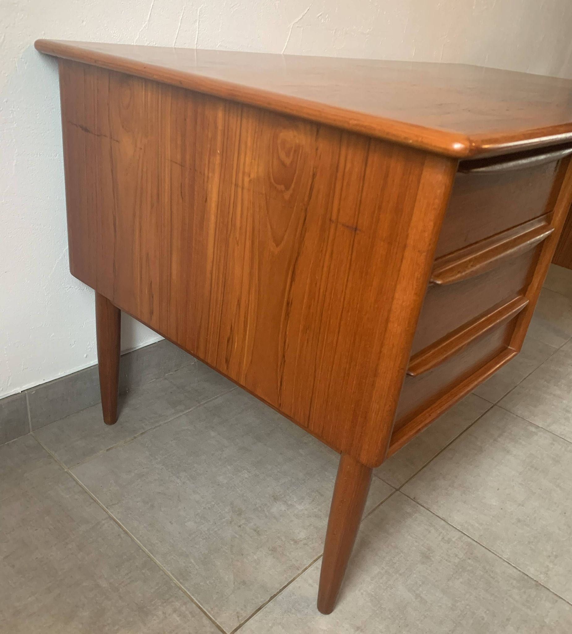 Bureau danois Falster en Teck par Svend Madsen, années 60