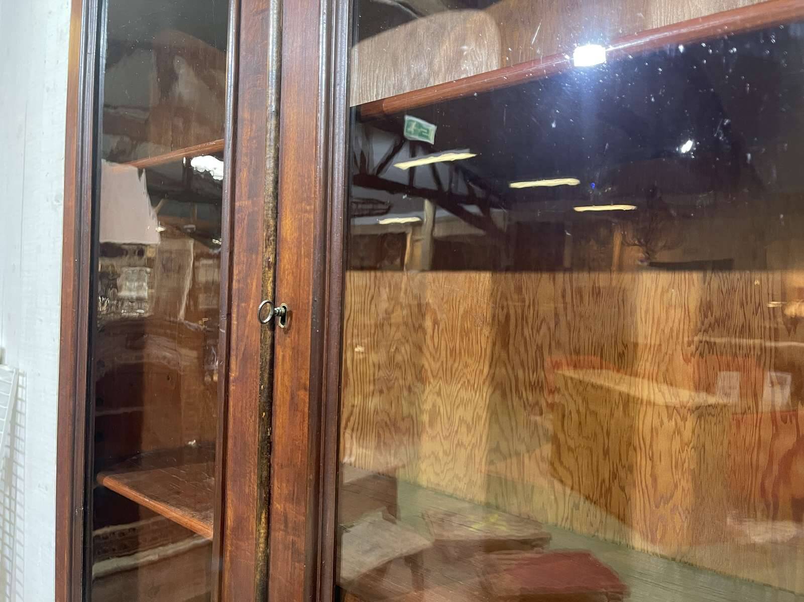 19th century English mahogany two-part bookcase