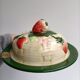 Beurrier vintage en porcelaine décoration fraises