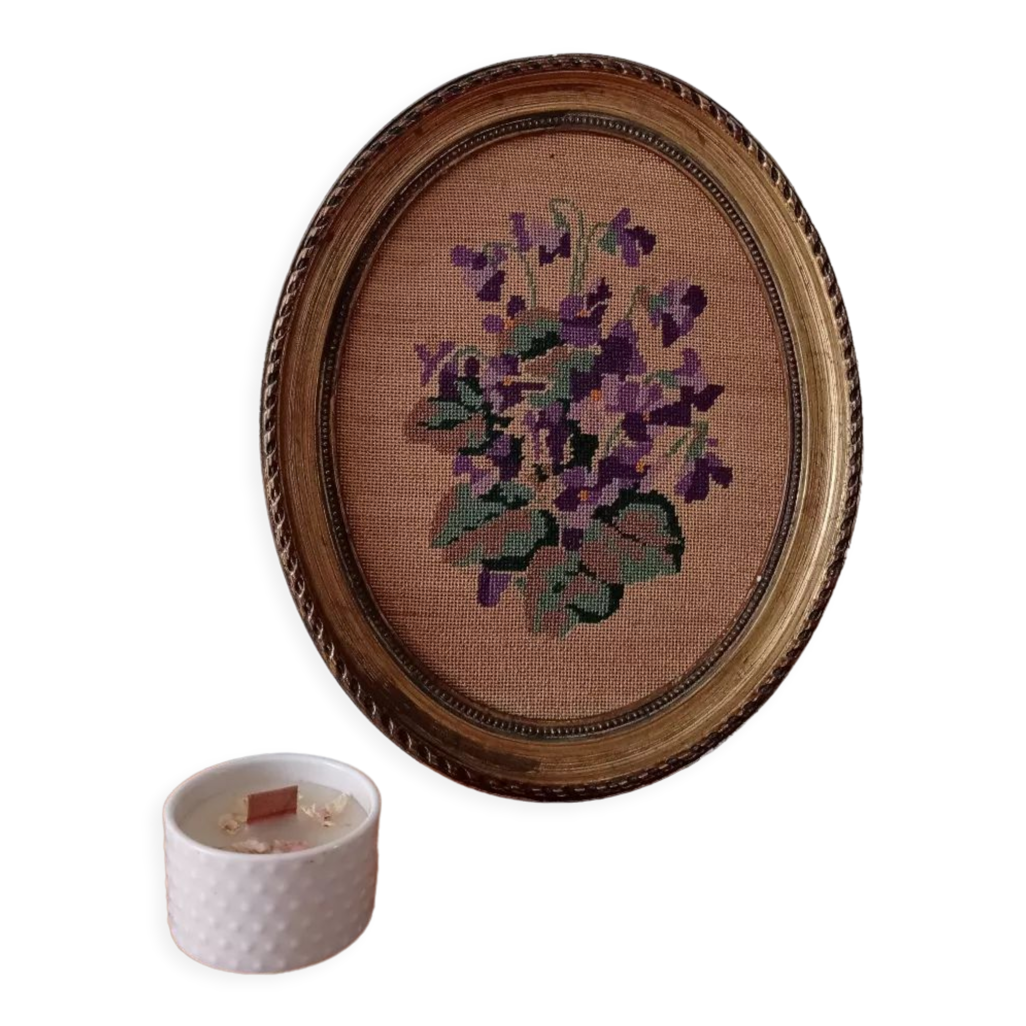 Vintage floral pattern canvas