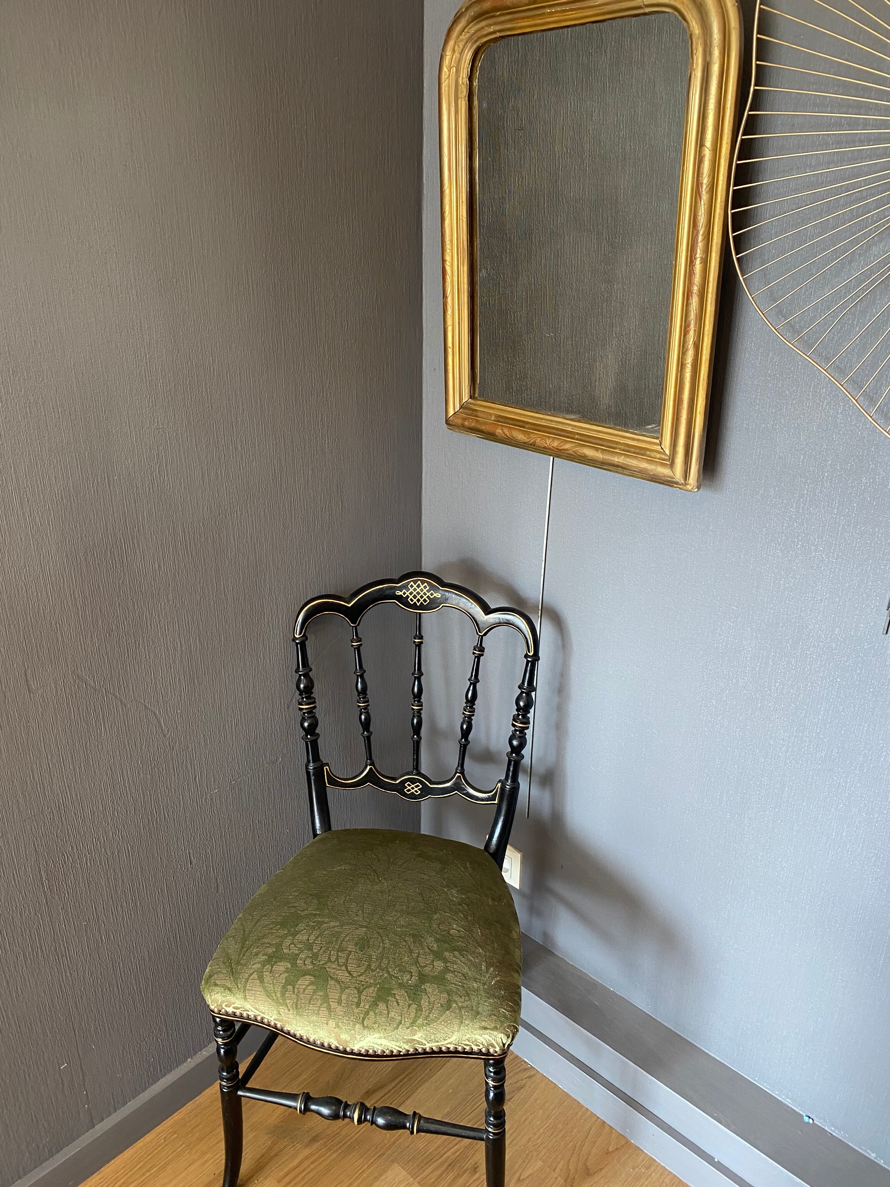 Theatre chair