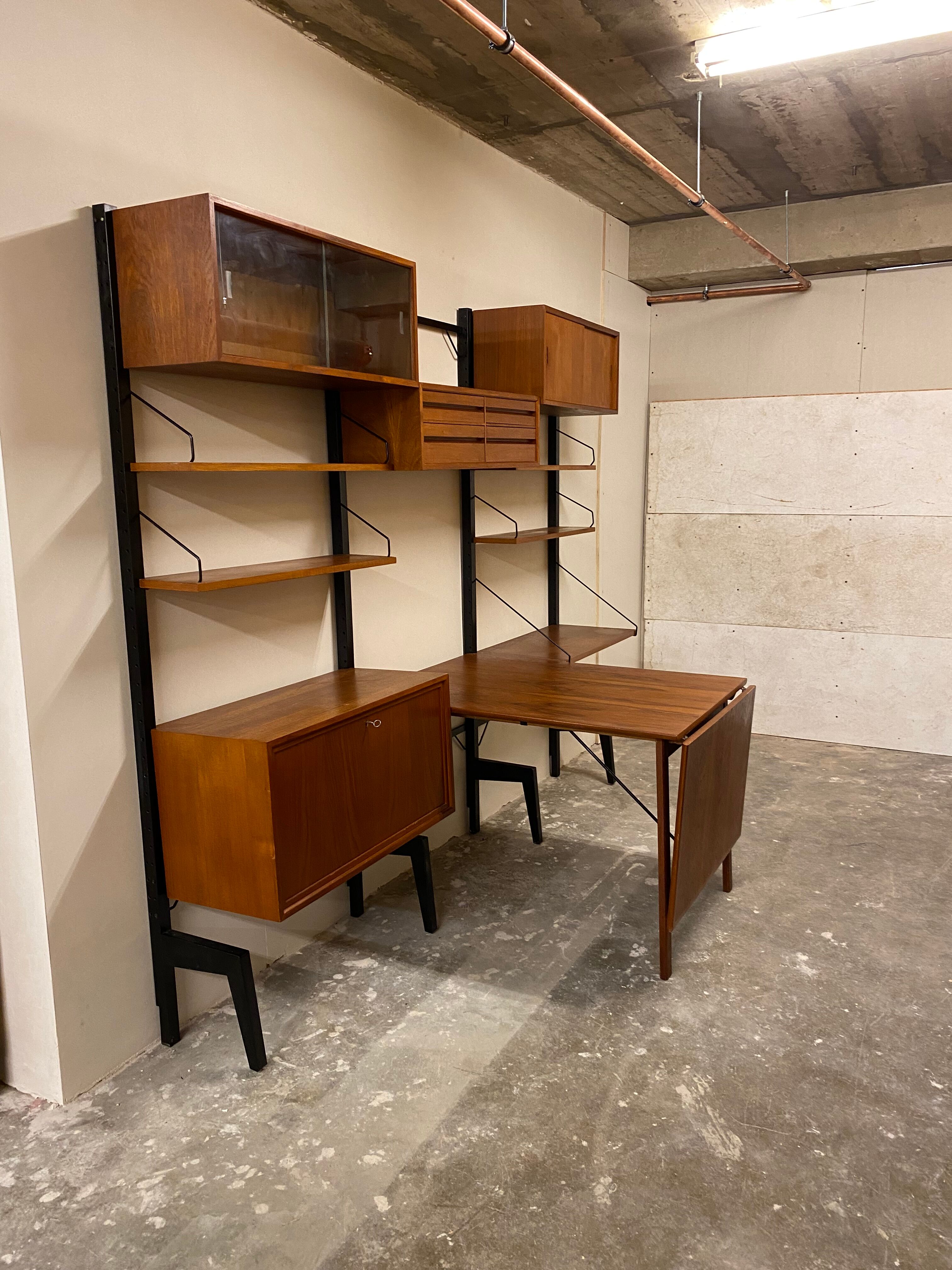 Vintage Scandinavian Teak wall unit by Poul Cadovius for royal system, 1950s