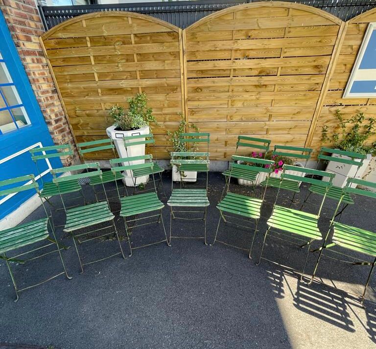 14 folding garden chairs