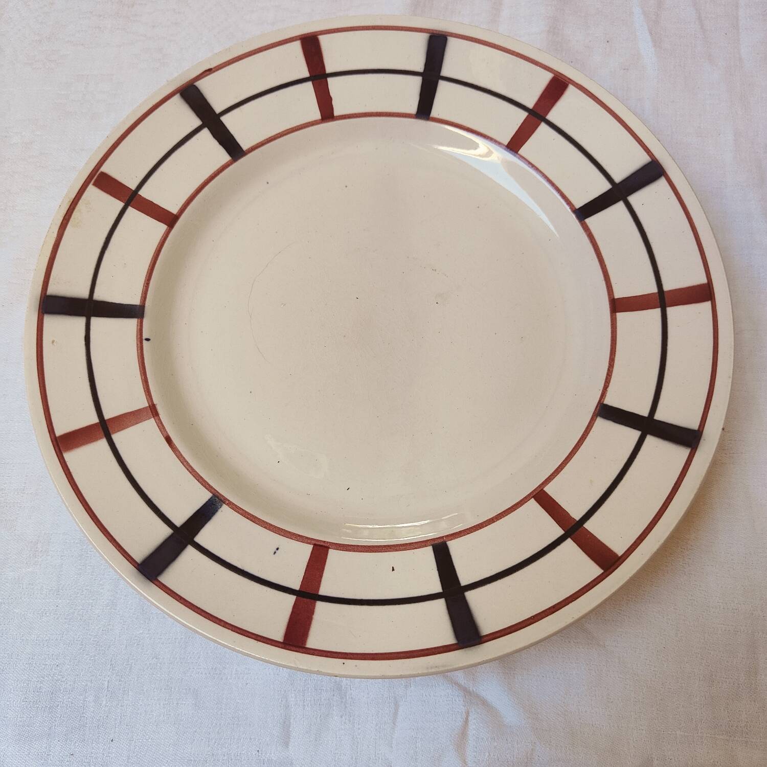 Saint Amand mounted plate