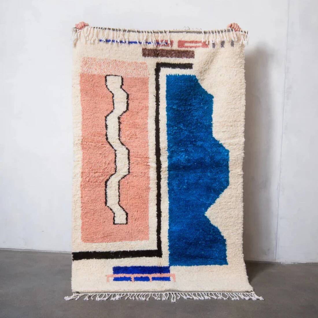 Traditional handmade Berber rug 250cmx150cm
