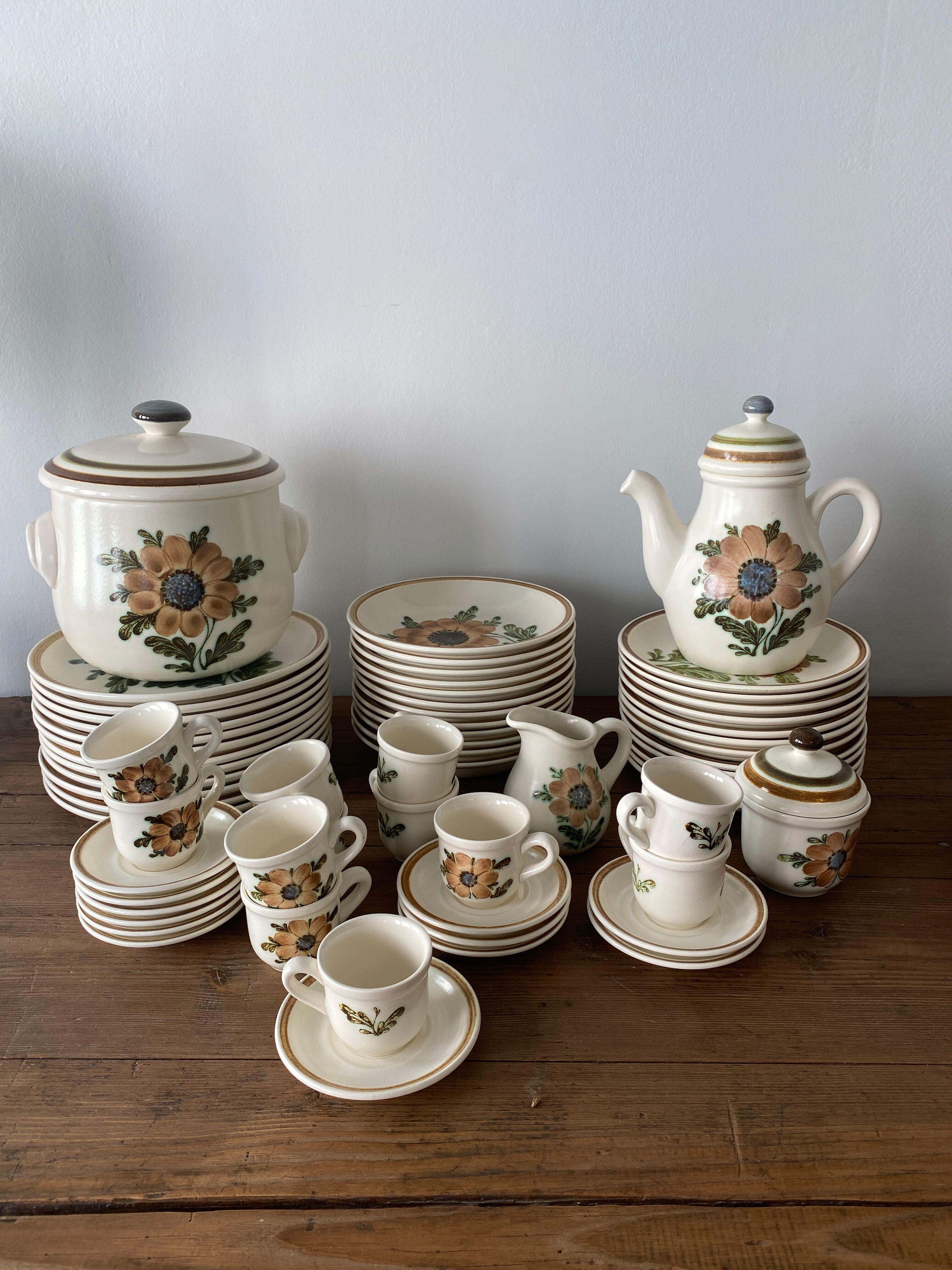 Vintage tableware set Bangui – Faïencerie de Gien - 1970s