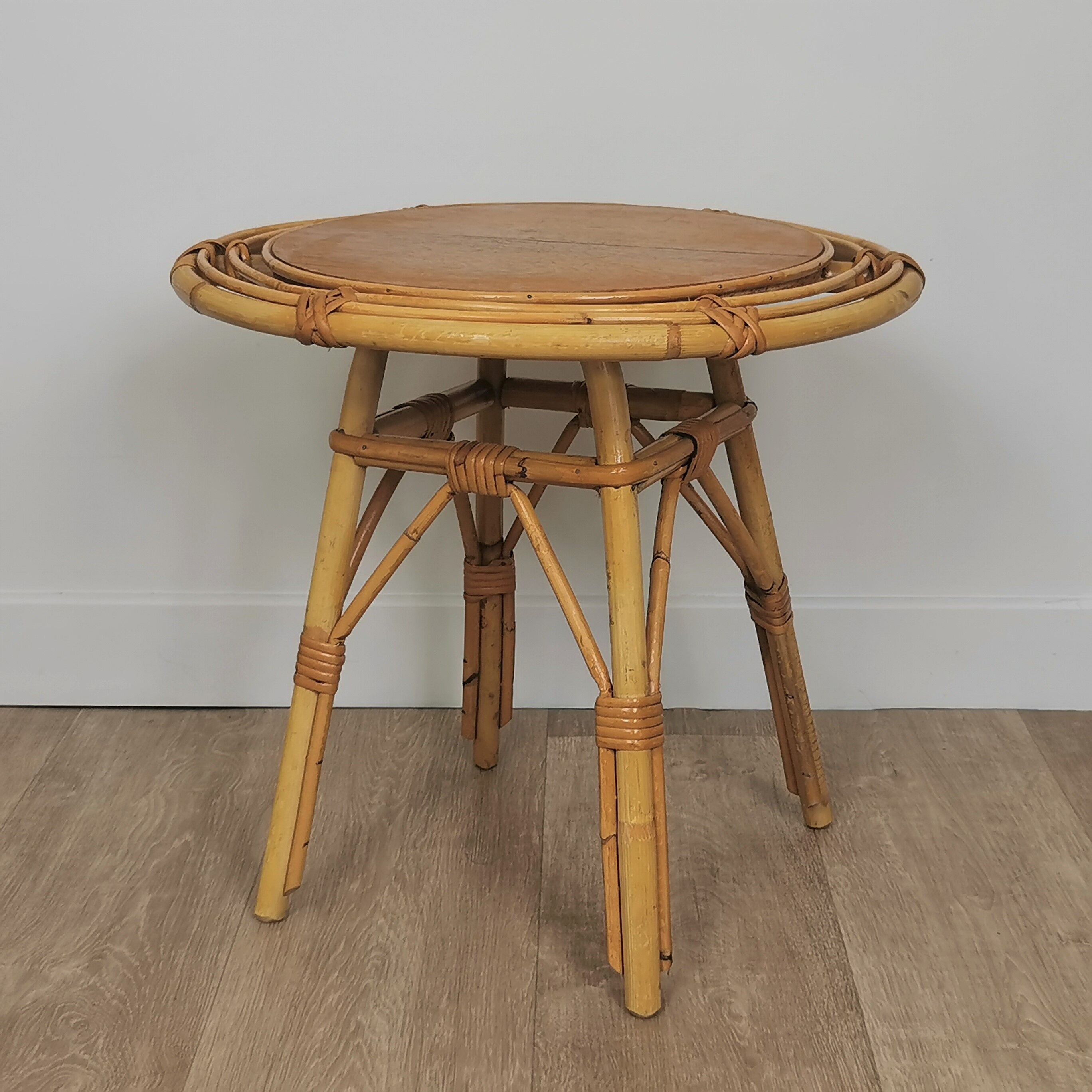 Table basse en rotin