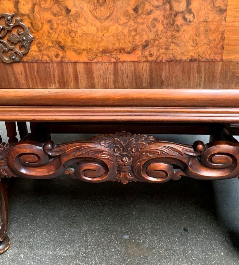 Showcase, walnut root, walnut