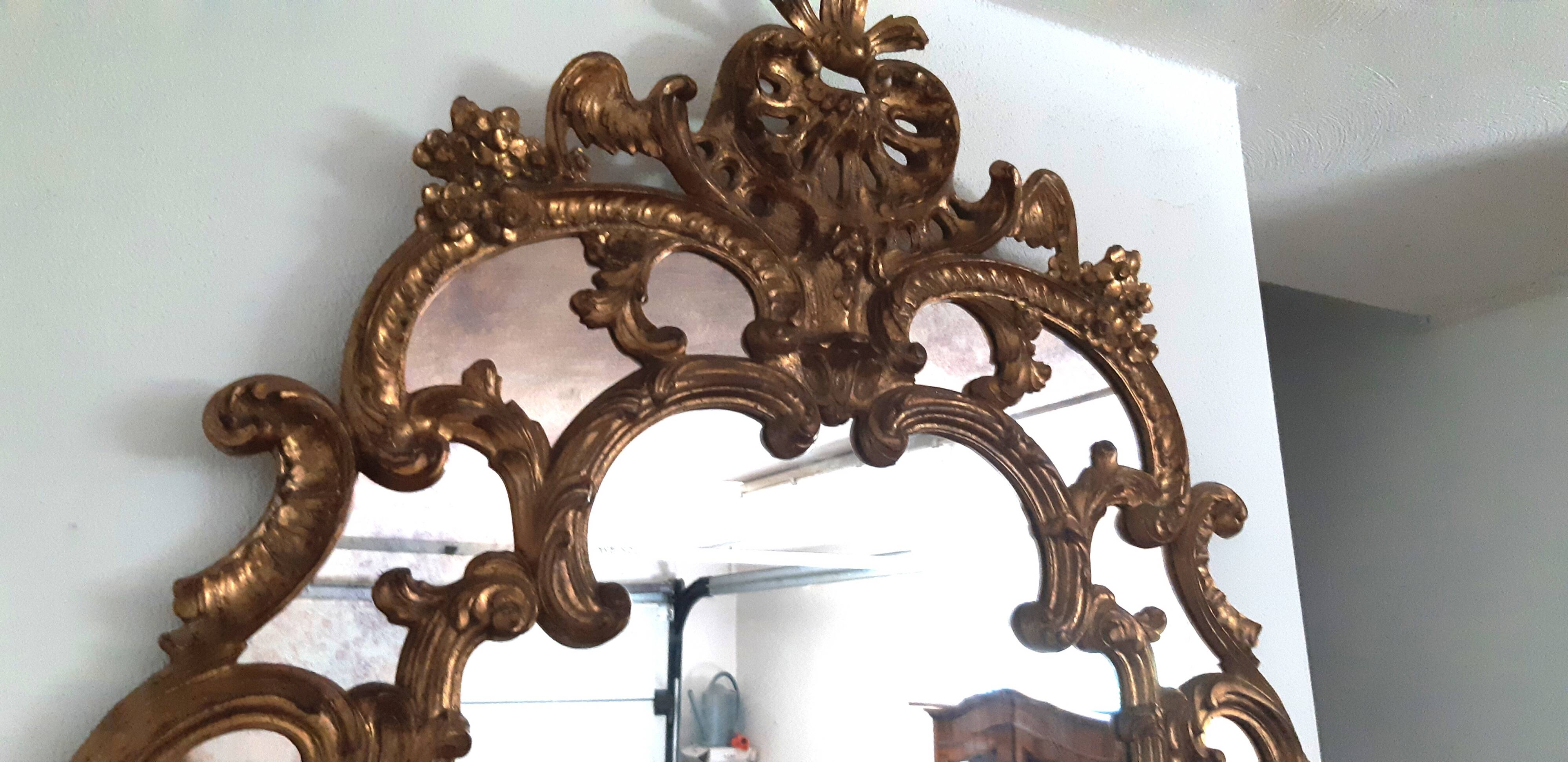 Grand miroir italien moitié xxème bois doré exceptionnel