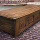 Banc coffre breton en châtaigner et marqueterie XIXème
