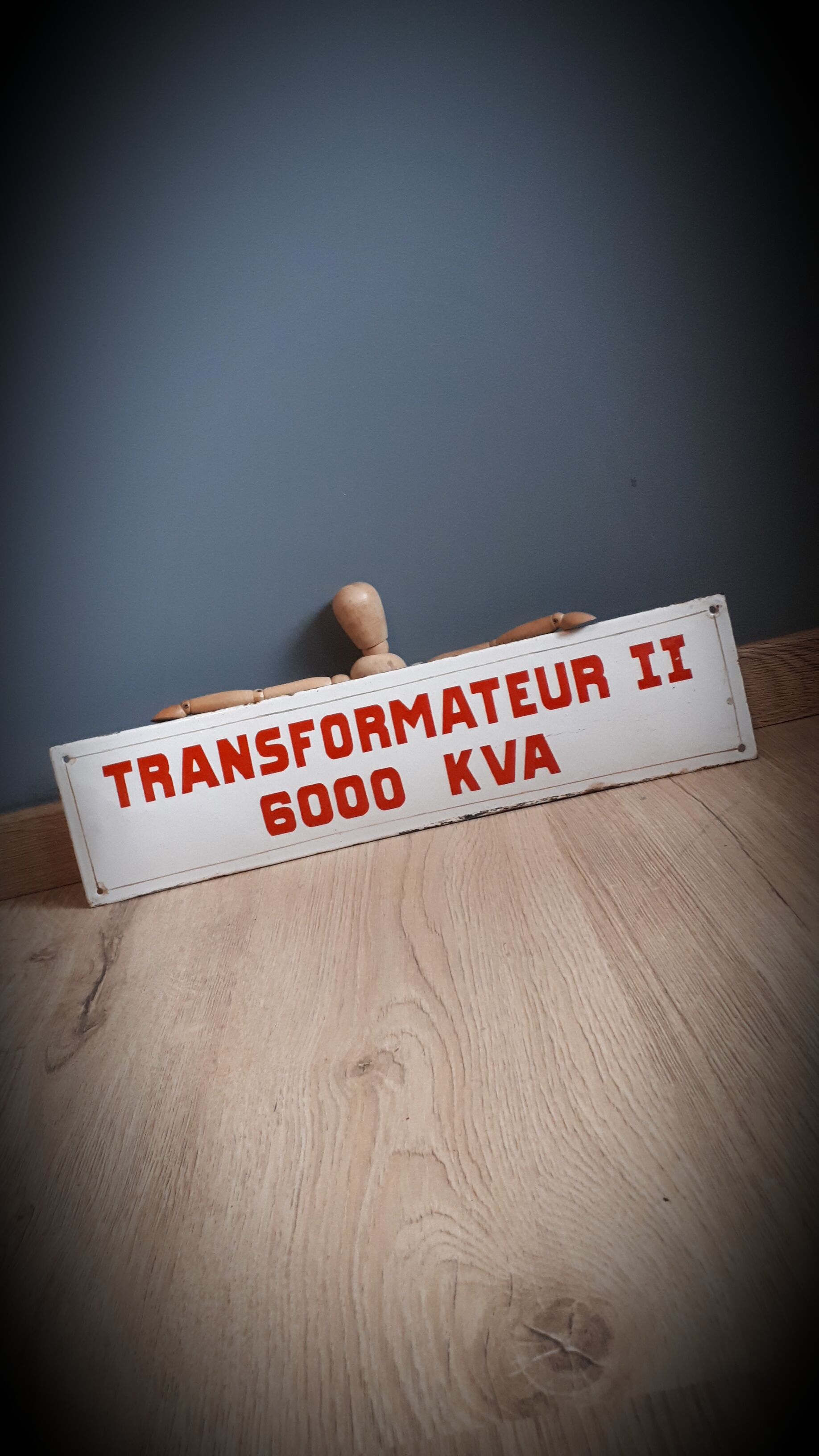 Enamelled plate transformer