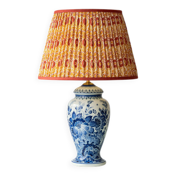 Lampe de table vintage dans le style Delft, peinte à la main en bleu et blanc, Ram Arnhem, nouvel abat-jour.