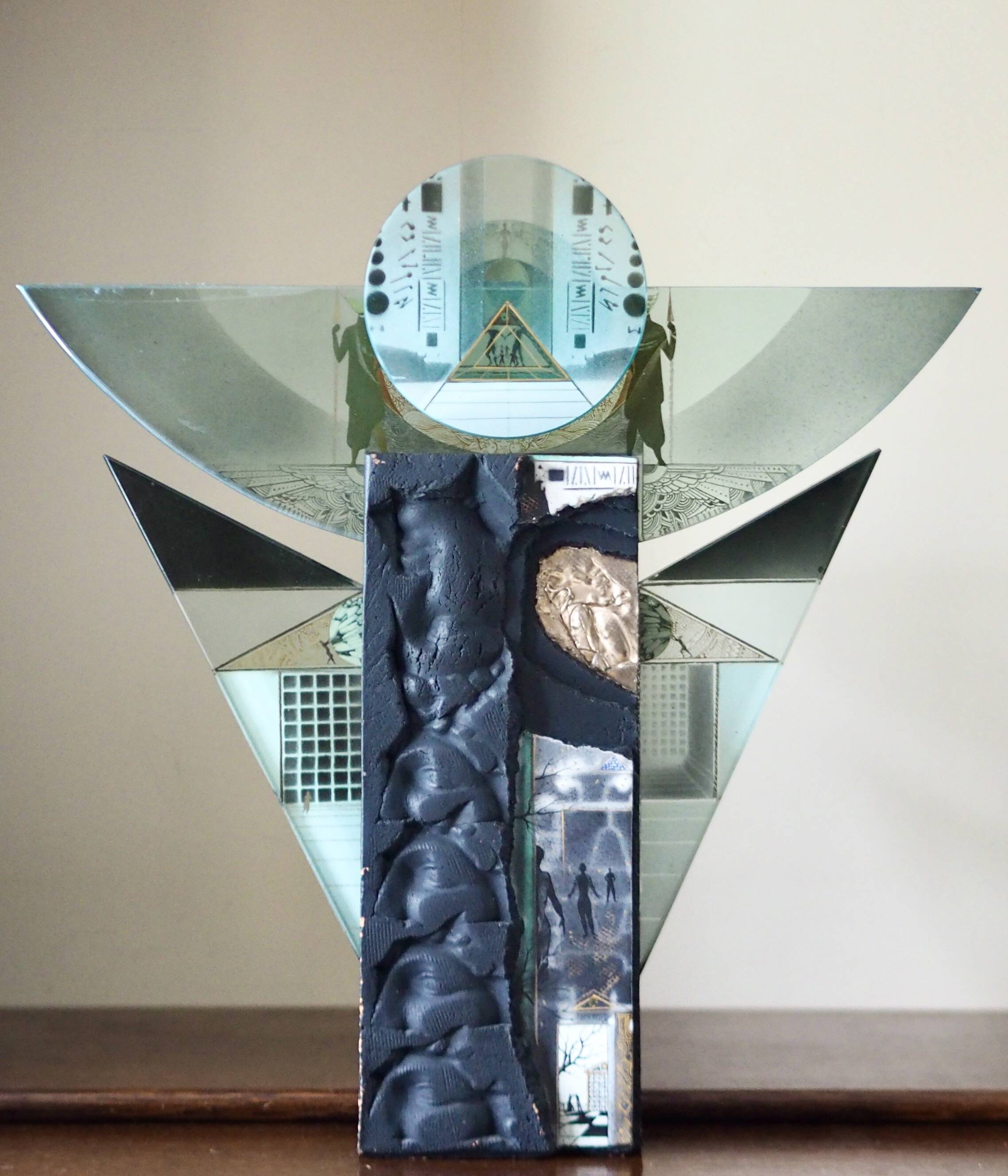 Sculpture “Ailes” surréaliste - 54 cm - Verre