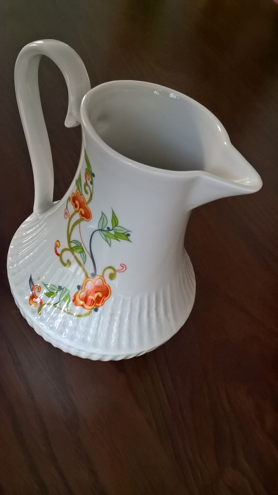 Carafe à Lait En Porcelaine Blanche Nerthus – Forme Dynamique, Prise En Main Facile, Pour Café, Thé, Usage Quotidien Ou événement