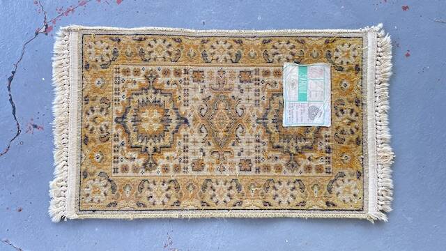 Tapis sarouk vintage moutarde