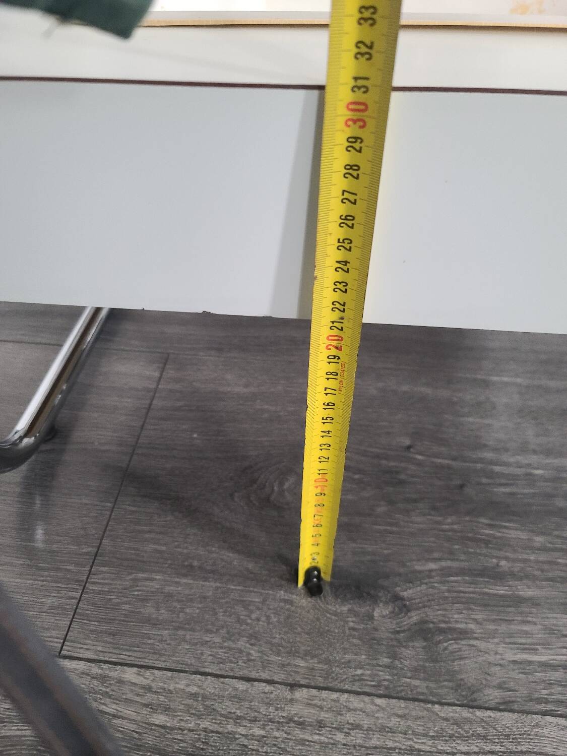 Vintage plant pot with metal base