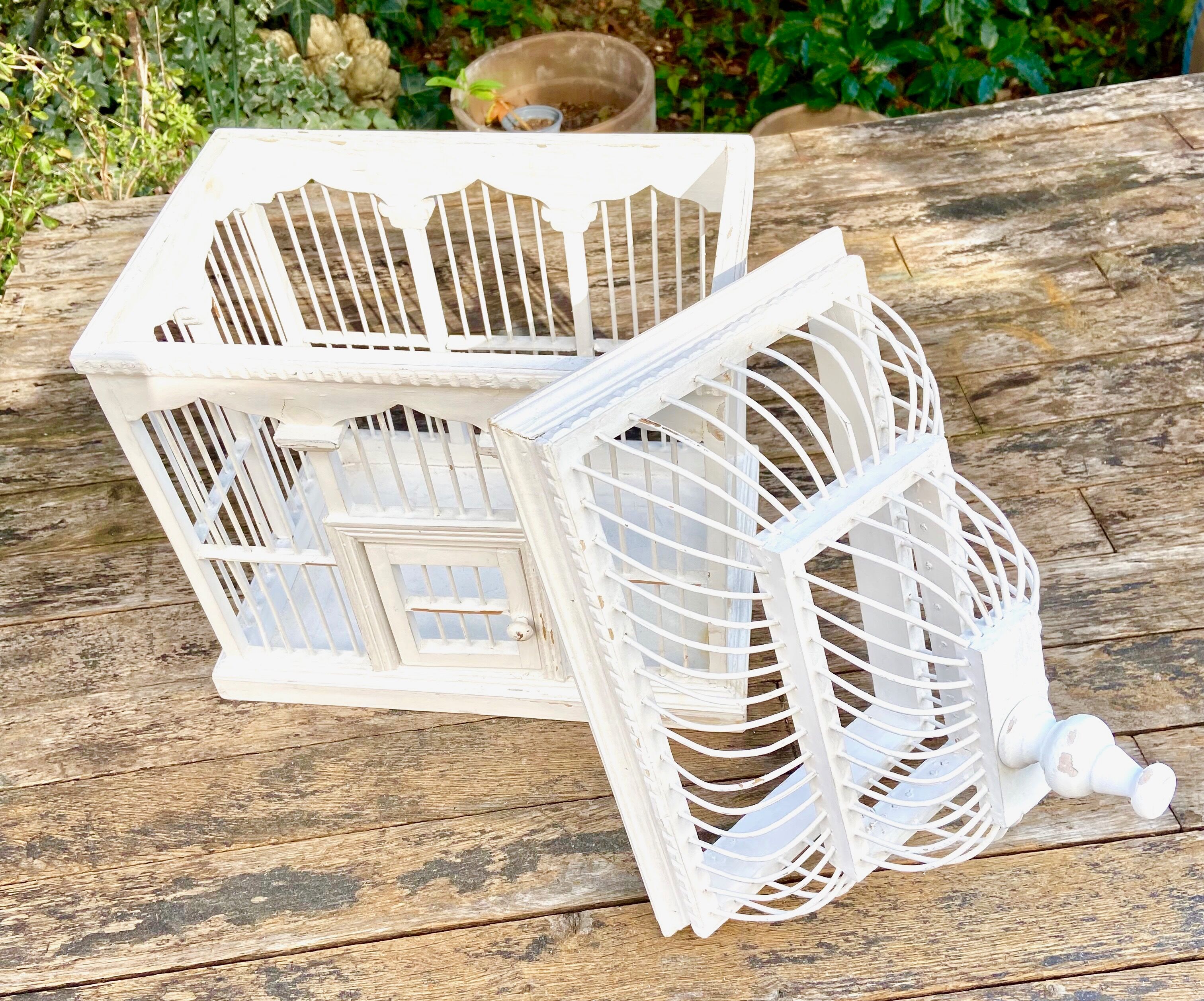 Cage en bois décorative