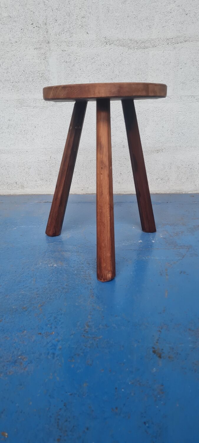 Tabouret de traite tripode