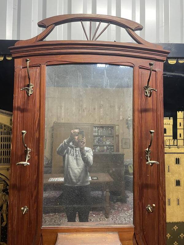 Art Nouveau Cloakroom / Coat Rack