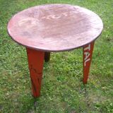 Small iron table