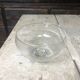Saladier en verre sur pied