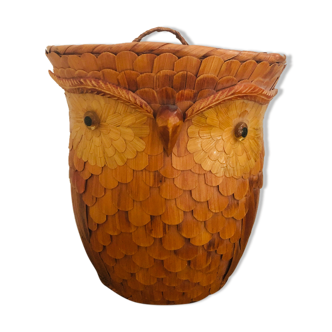 Wicker wall basket