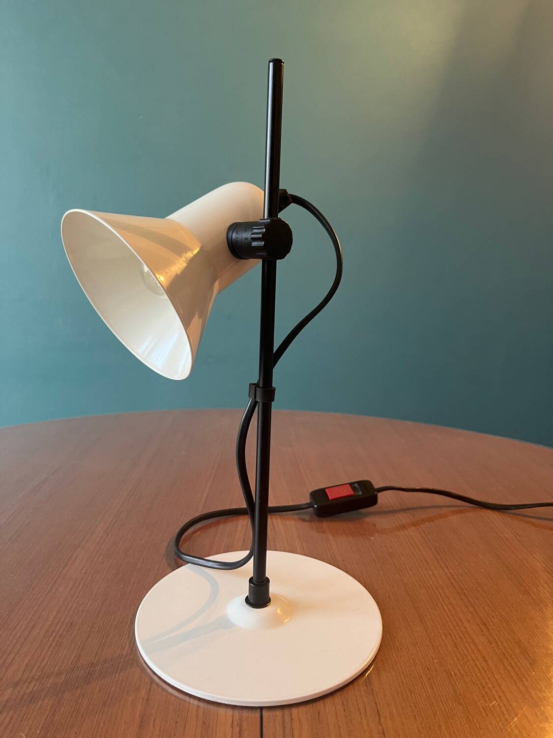 80s Italy Nuova Veneta Lumi lamp, black and white