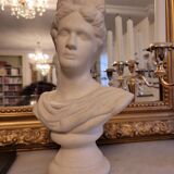 Female bust 27 cm