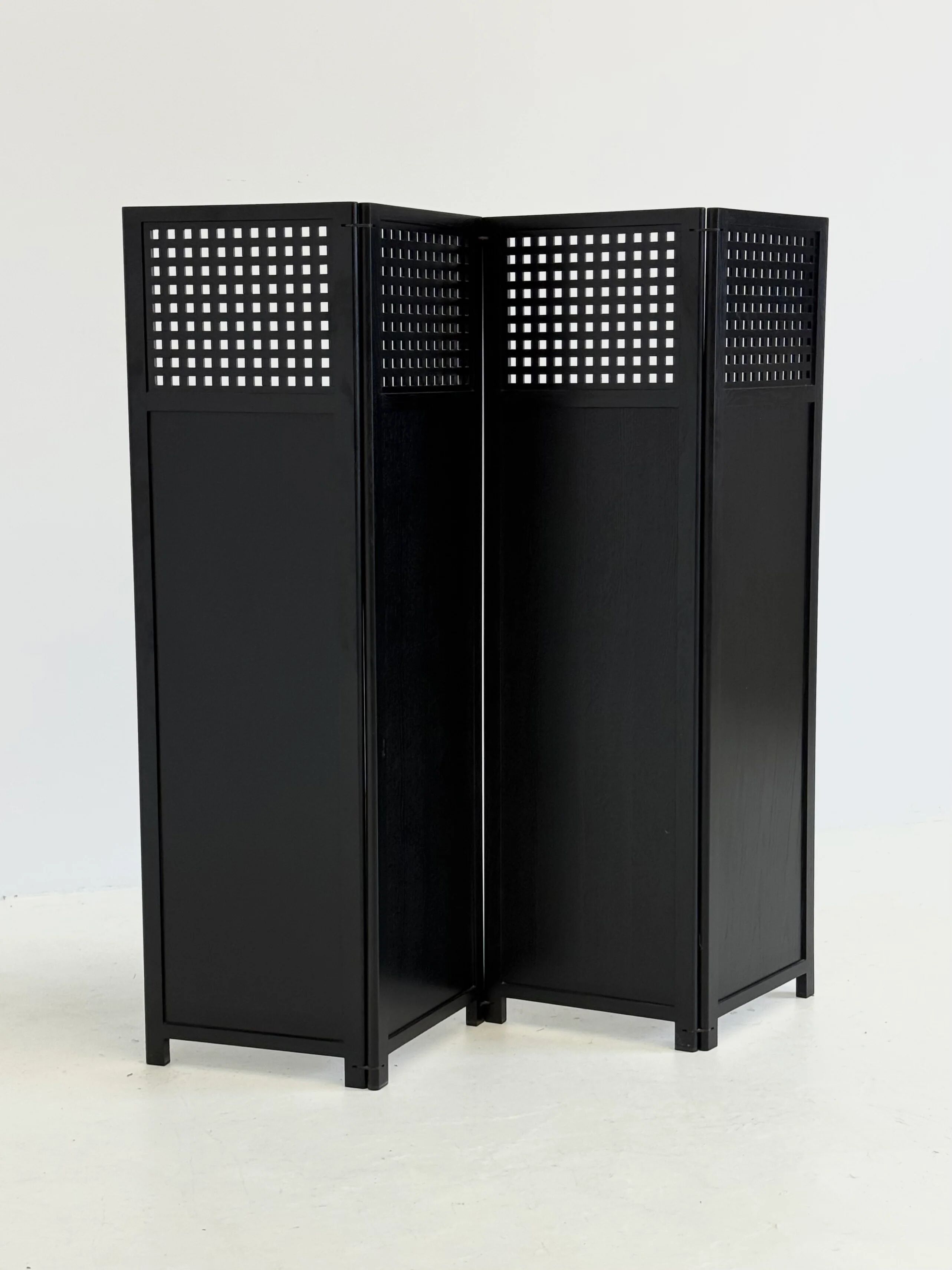 Room divider by Umberto Asnago for Giorgetti